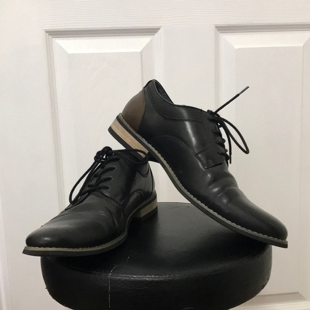 B-52 by Bullboxer dress shoe